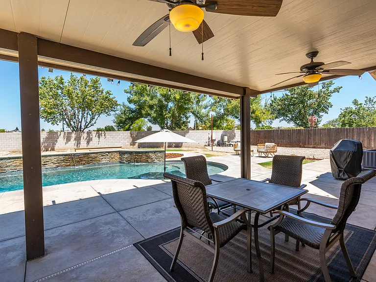 10910 Mayacamas Dr — Photo 7