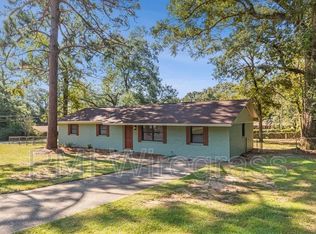 293 Sharon Ln, Ozark, AL 36360