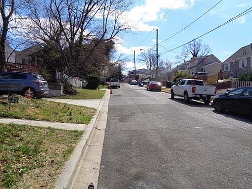 4th image of 5821 63rd Ave
