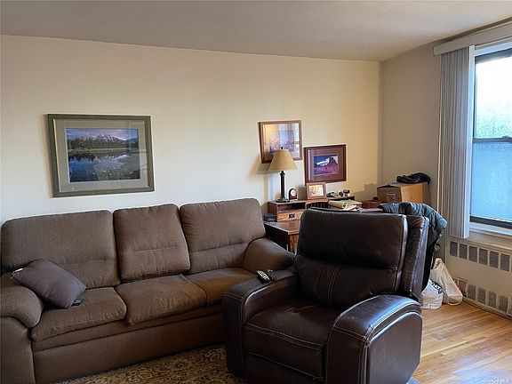 3rd image of 43-25 Douglaston Pkwy #2G
