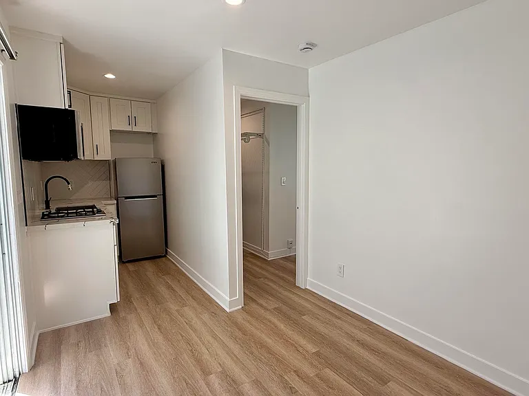 6445 Tujunga Ave #1/2 — Photo 8