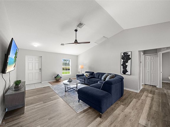 5th image of 2500 NW 19th Ave