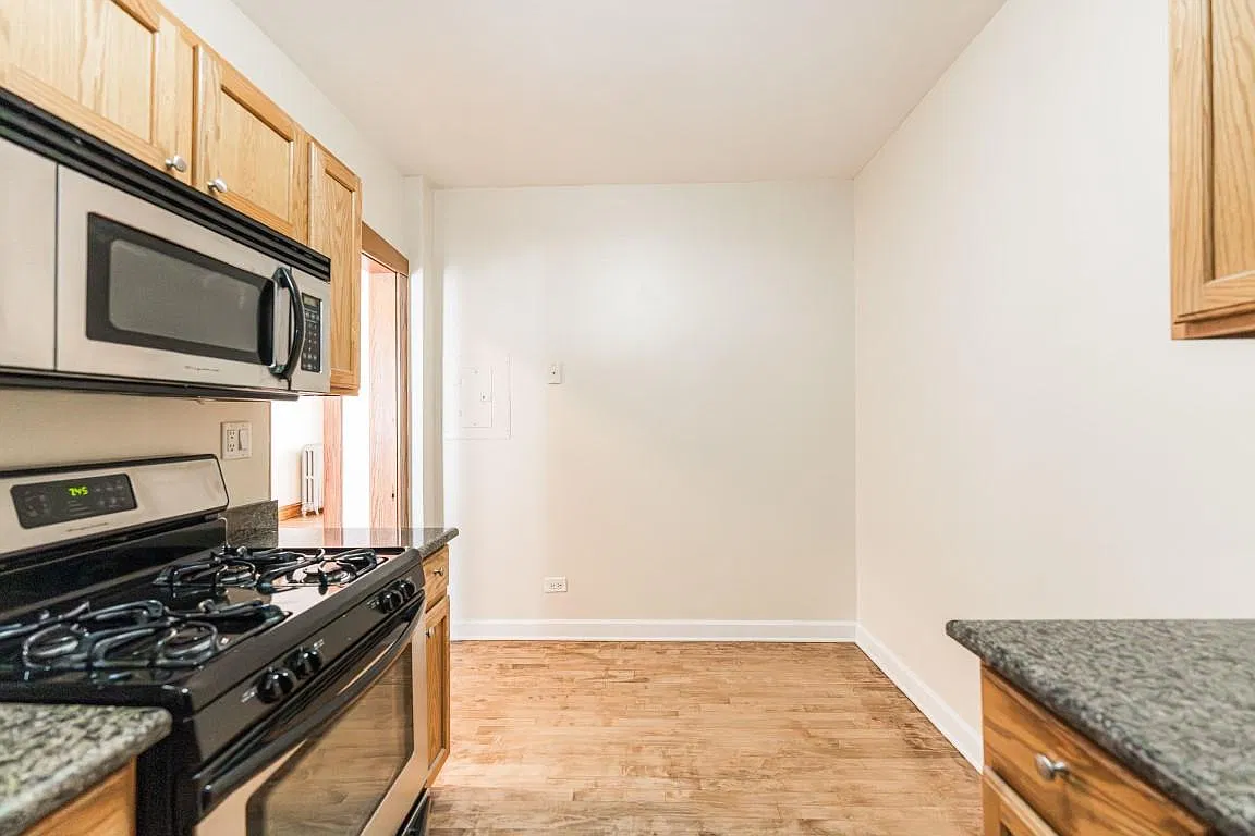 2 bed, $2,195 — Photo 2