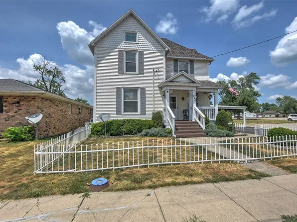 240 W Main St, Dalton City, IL 61925