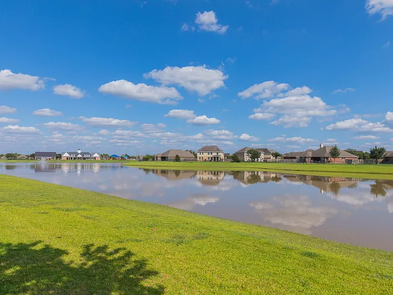 835 Aqua Vista Ln — Photo 40