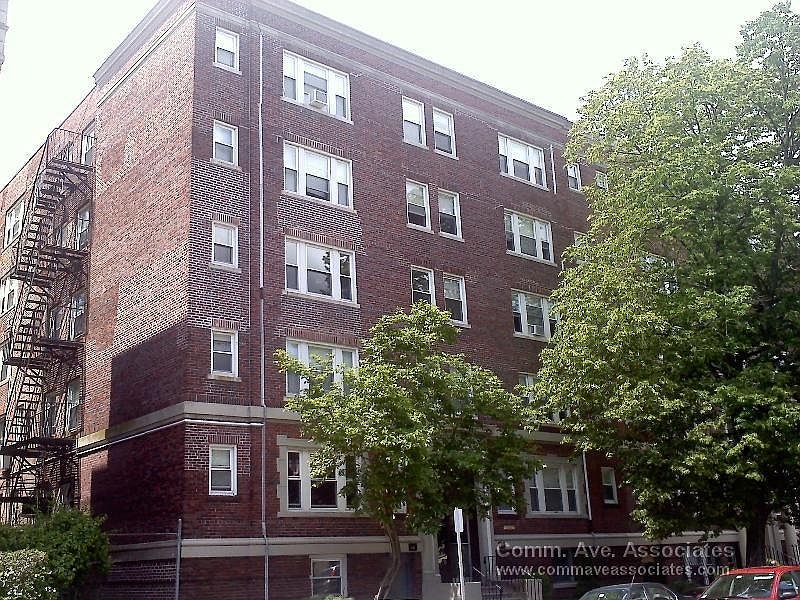 Building Photo 4
