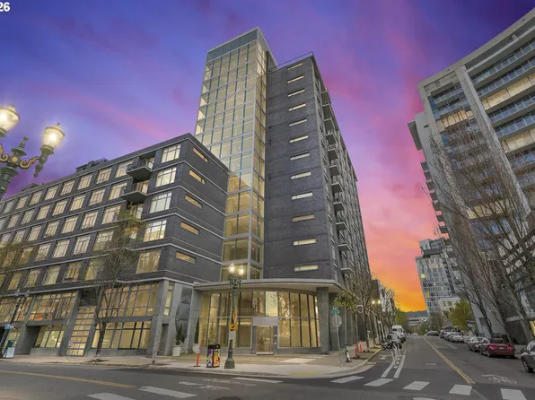 1255 NW 9th Ave APT 305, Portland, OR 97210