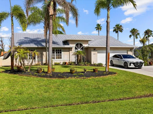 160 NE Twylite Terrace, Port St Lucie, FL 34983