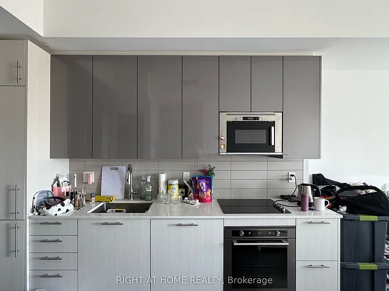403 Church St #2211 — Photo 9