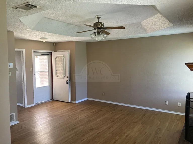 2707 Sidewinder Dr — Photo 2