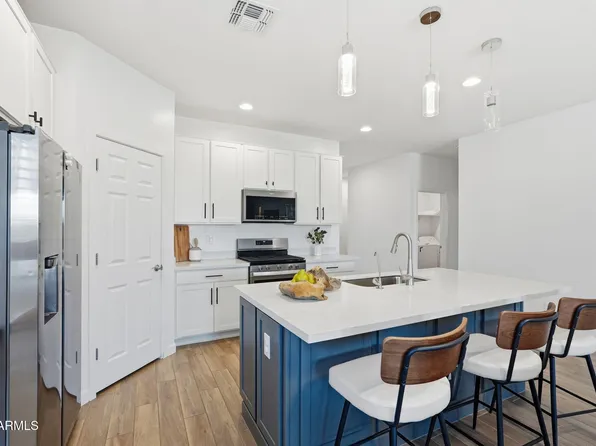 10609 S 55th Drive, Laveen, AZ 85339