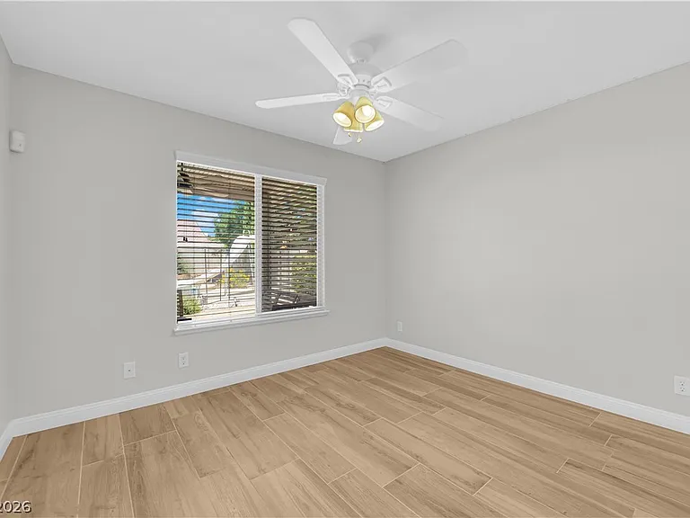 8112 Tropic Isle Cir — Photo 19