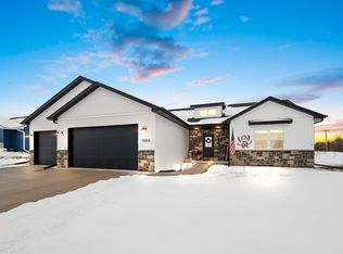 1801 White Dove Ln, Kaukauna, WI 54130