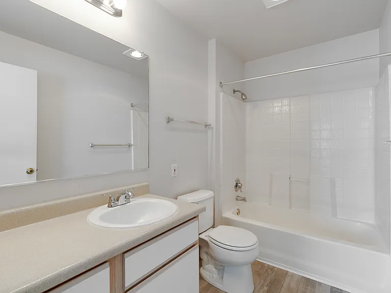 960 SW 163rd Ave #618 — Photo 3