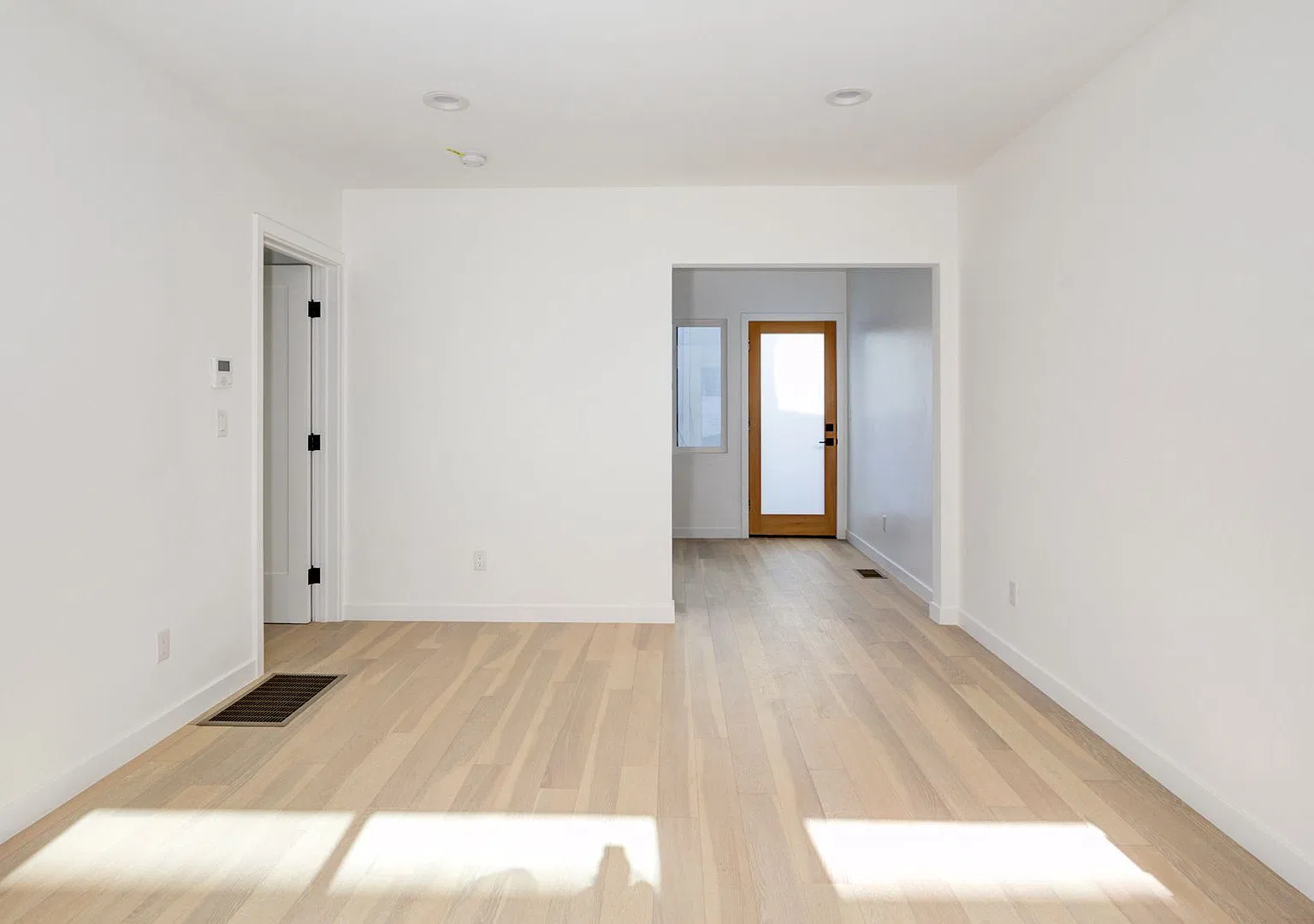 2314 Glendale Blvd — Photo 4