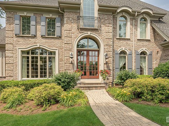 2nd image of 7N415 Oak Pointe Ct