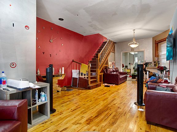 3rd image of 4718 S Langley Ave #0