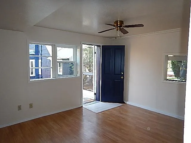 2428 E Grand Ave #4 — Photo 3