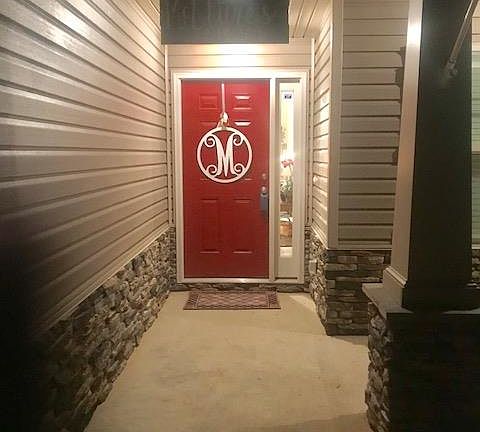 2nd image of 111 Bridle Path