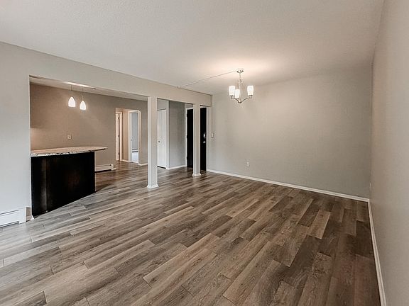 4th image of 2011 Viking Dr NW APT 32