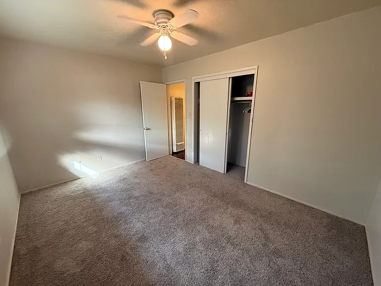 220 E Campus View Dr #220 — Photo 12
