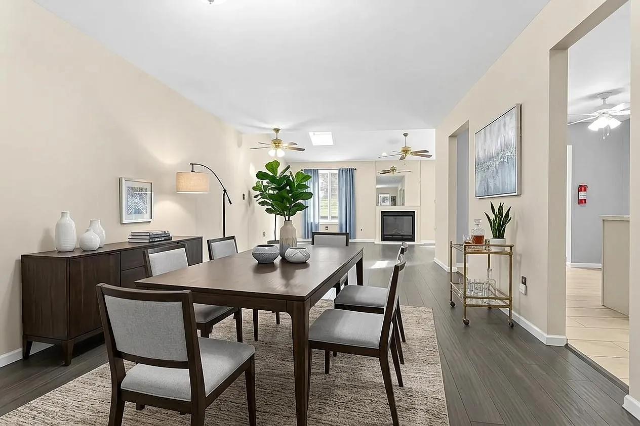 2 bed, 1756 sqft, $3,100 — Photo 2