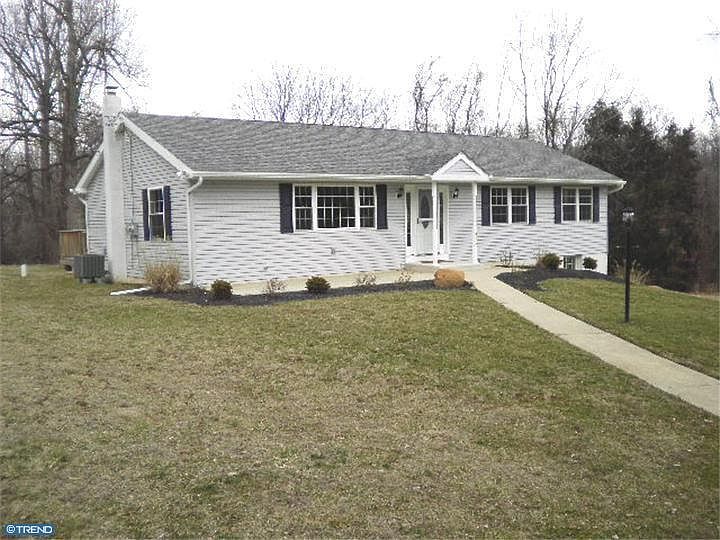 1st image of 1512 E Strasburg Rd