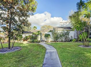 10819 Burdine St, Houston, TX 77096