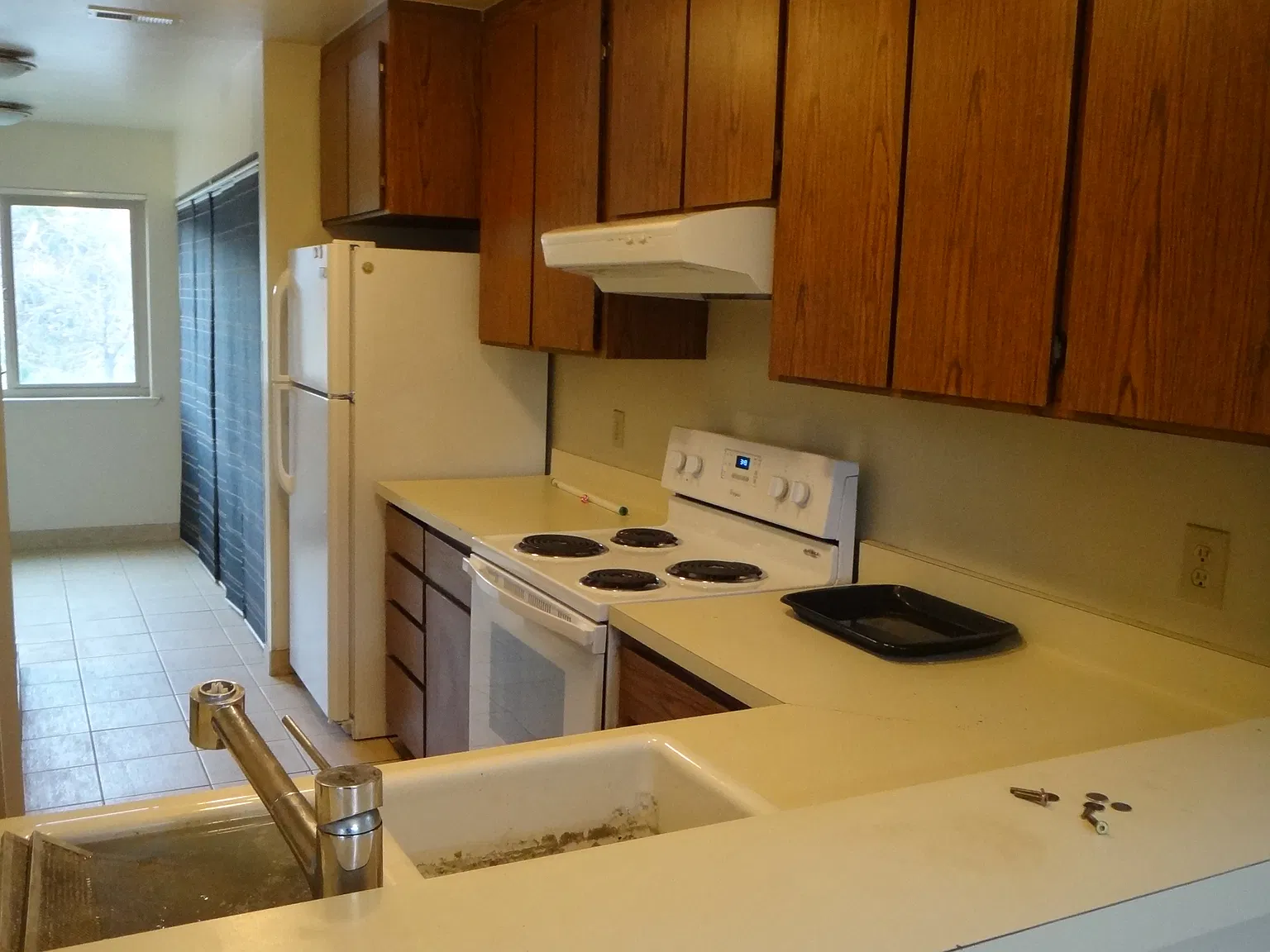 3 bed, 1.5 bath, 1200 sqft, $3,500 — Photo 3