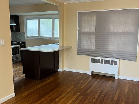 3rd image of 15 Deer Ln