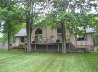 1120 Iron Mountain St, Iron Mountain, MI 49801