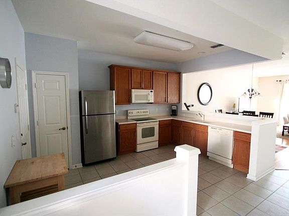3rd image of 6462 Daysbrook Dr Unit 102
