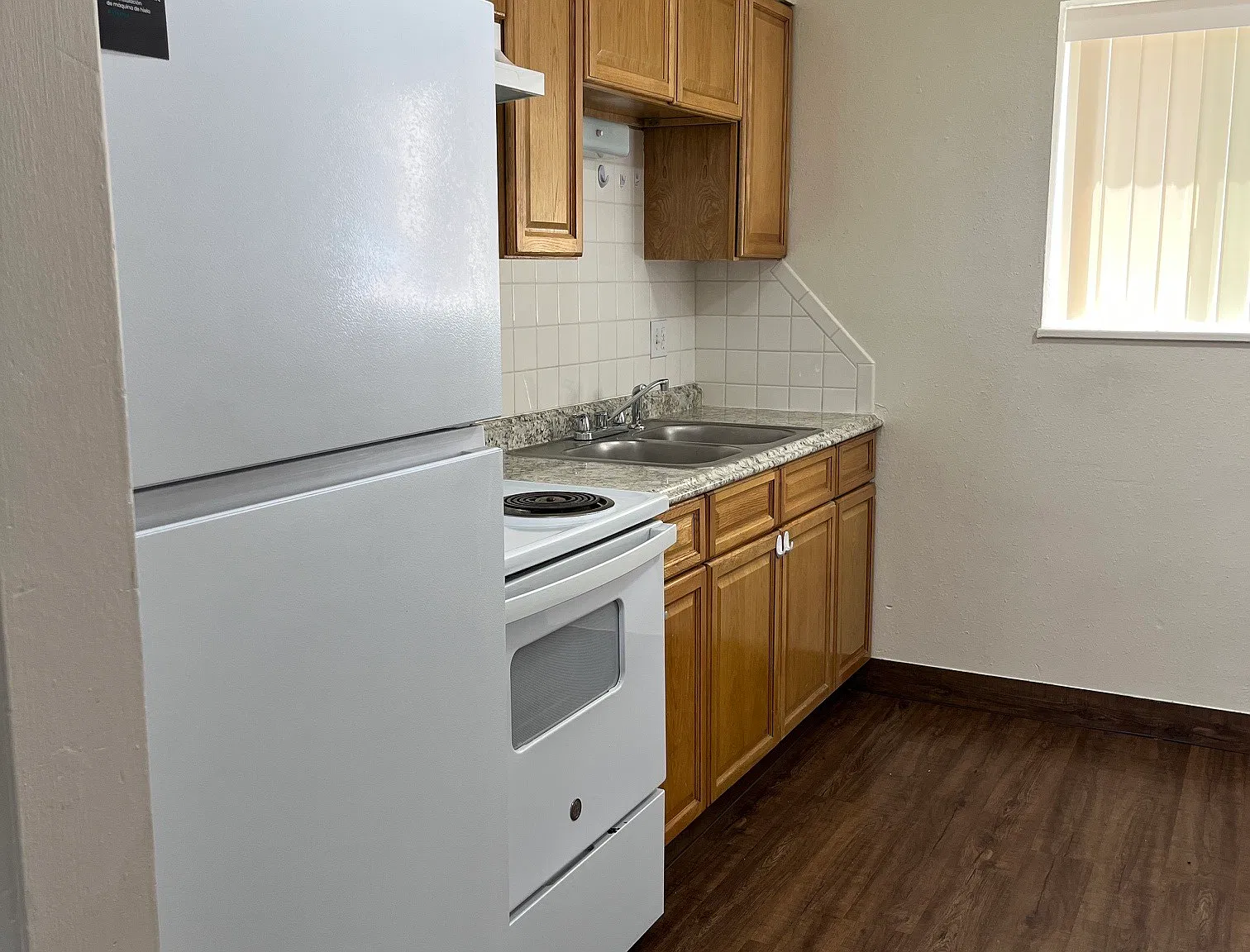 1030 Dayton St — Photo 3