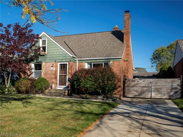 1599 Temple Ave, Mayfield Heights, OH 44124