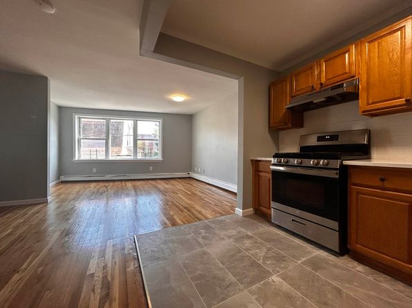 11-11 McBride St #2A
