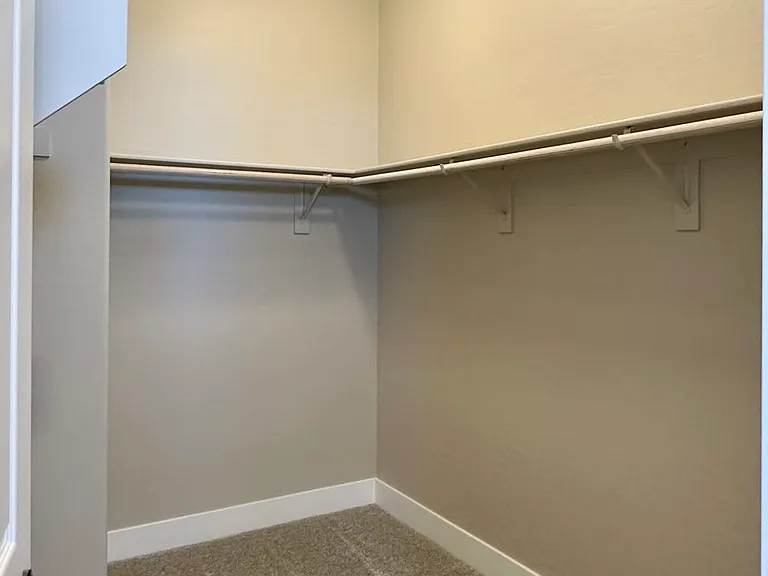 11825 Pandion Ave — Photo 19