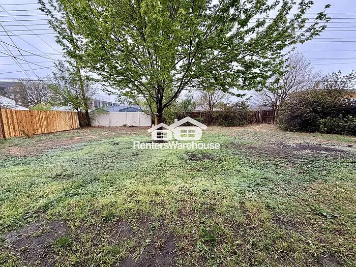 13575 E 13th Ave — Photo 18