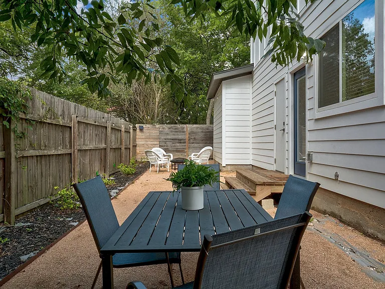 413 W Odell St #2 — Photo 22