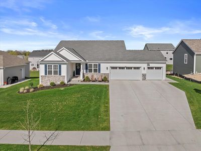 635 Mary WAY, Slinger, WI, 53086