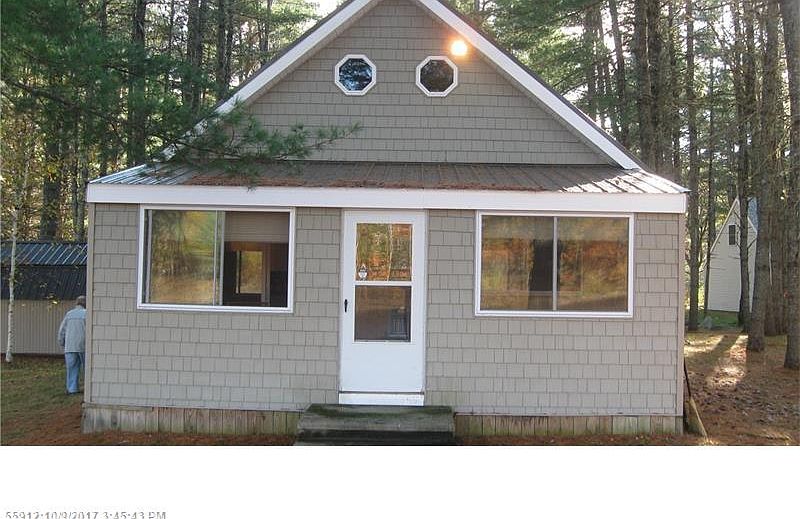 2nd image of 4 Brook Ln