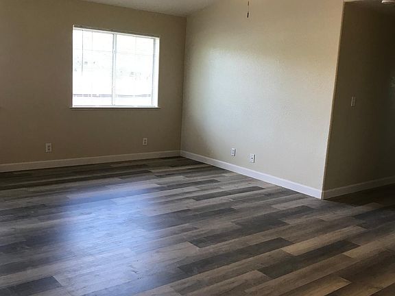 5th image of 1297 Chardonnay Dr