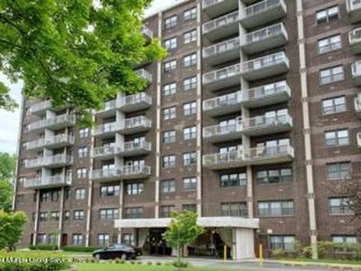 1100 Clove Rd APT GL, Staten Island, NY, 10301