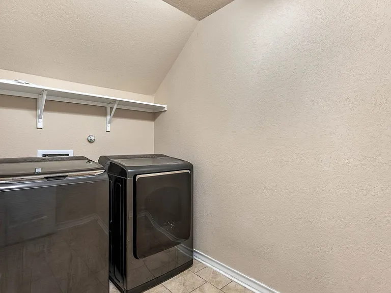 11310 Eagle Tree — Photo 18