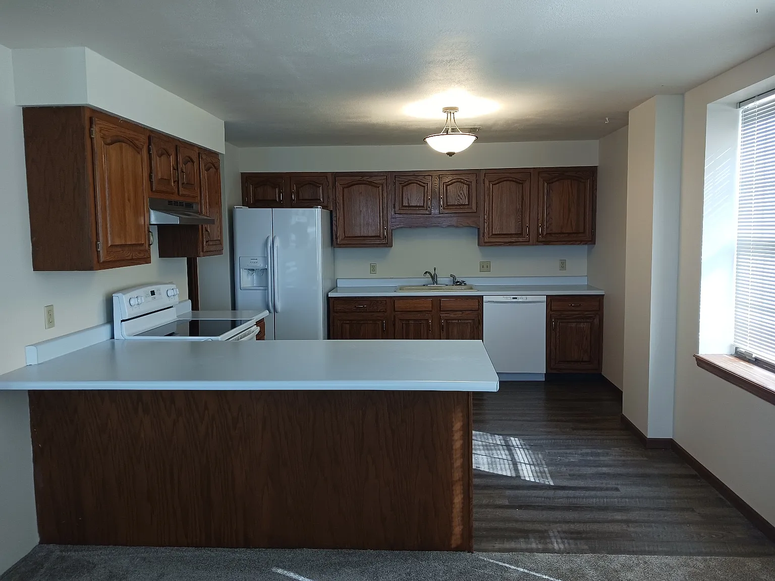 2 bed, 1640 sqft, $1,275 — Photo 3