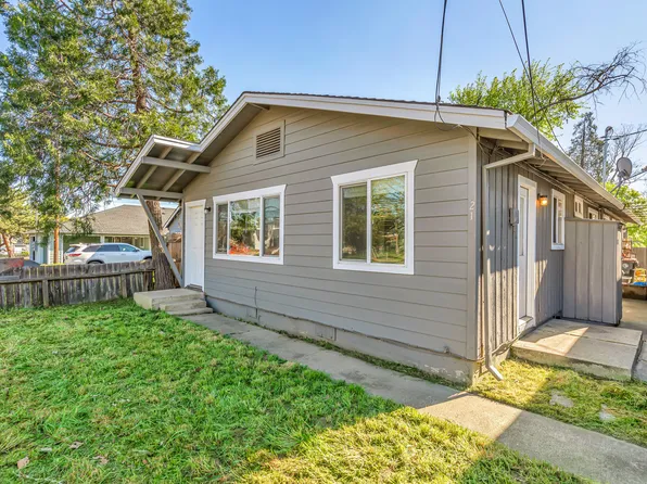 22 Elm St, Medford, OR 97501