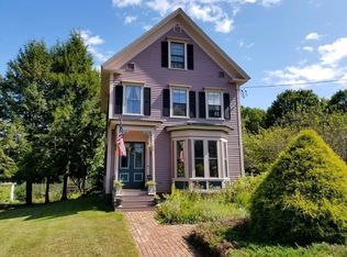 78 Groton St, Pepperell, MA 01463