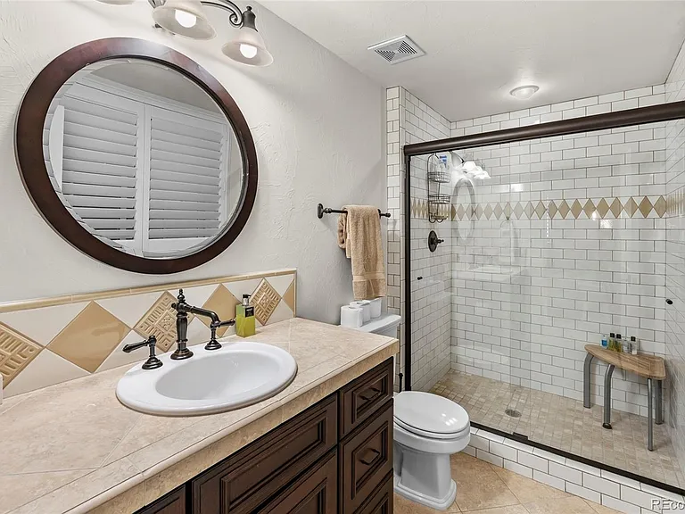 65L Ash St — Photo 45