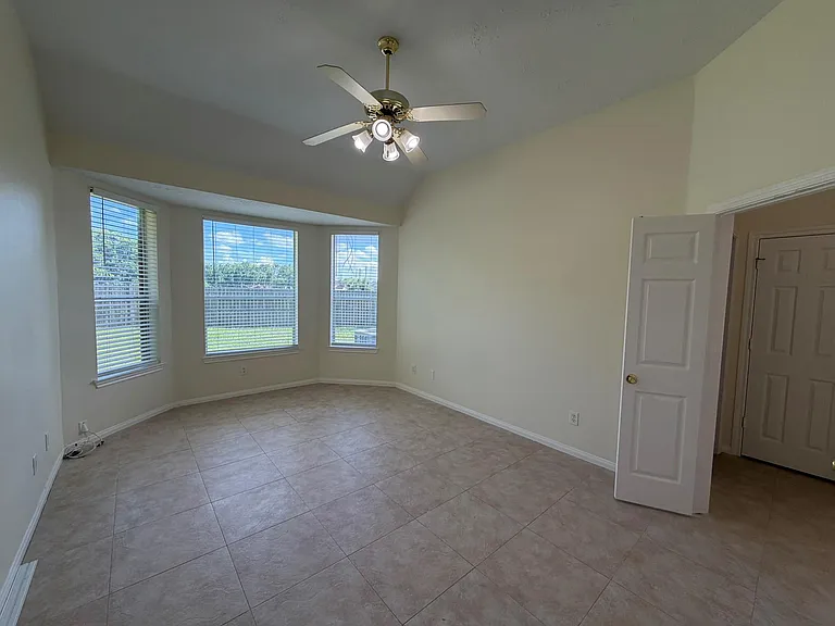 15107 Palton Springs Dr — Photo 8