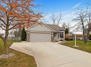 635 Cobblers Ct, Waterloo, IN 46793