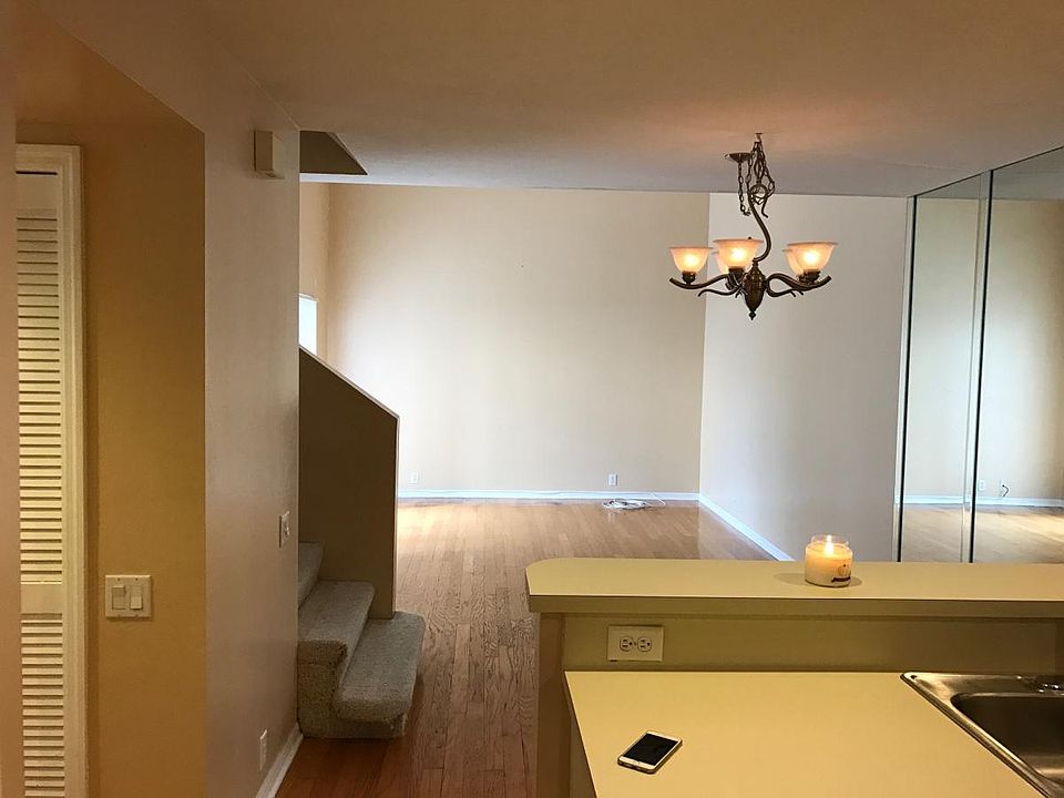 1st image of 13171 Whitehaven Ln